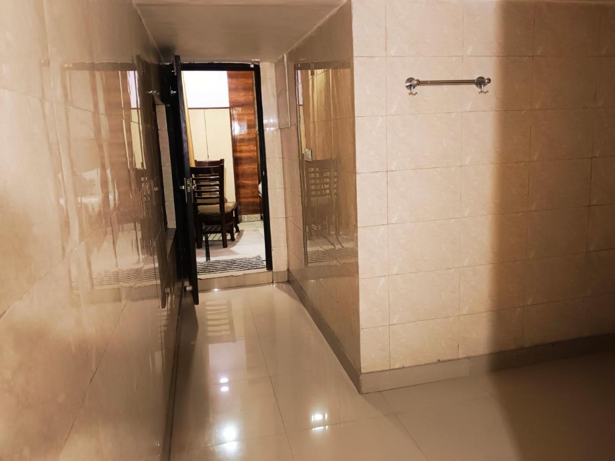 Hotel De Tark Near Igi Airport Delhi Nové Dillí Exteriér fotografie